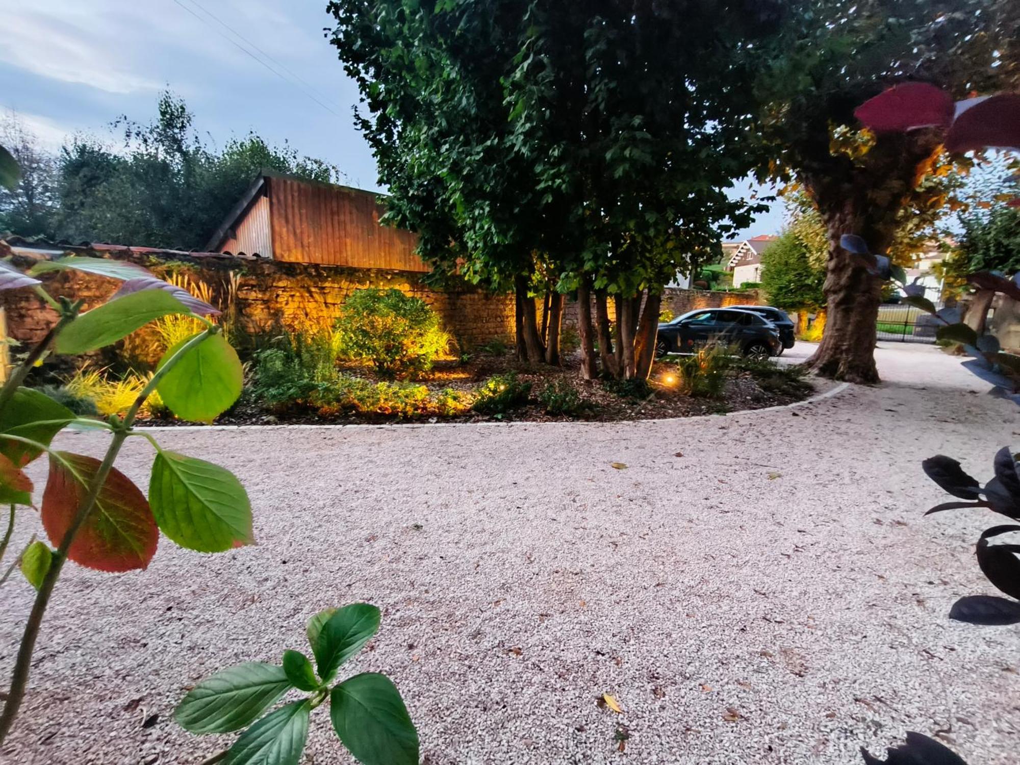 Chez Emma Et Louise - Maison Individuelle Avec Stationnement Gratuit Mâcon Eksteriør billede